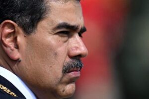 Os Estados Unidos duplicam a recompensa por Maduro, acusado de narcotráfico