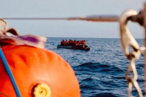 Lampedusa, naufrágio dramático: pelo menos vinte vítimas