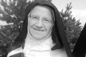 O adeus a Ir. Ioanna Teterych O.C.D., fundadora e primeira priora do Carmelo em Ozërnoye