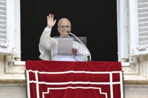 O Papa: “a porta estreita”, a salvação passa pelas escolhas difíceis e impopulares