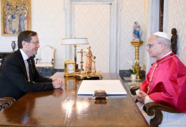 Papa recebe Herzog: cessar-fogo urgente em Gaza e entrada de ajuda humanitária