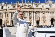 Papa: a Cruz de Jesus é a maior descoberta da nossa vida!