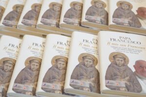 Francisco e São Francisco, um livro póstumo. Leão XIV: parece ouvir-se novamente a sua voz