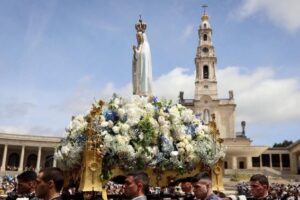 Parolin em Portugal, visita a Fátima e ao local do acidente em Lisboa