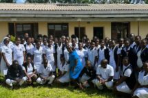 As dominicanas do Zimbábue formam jovens para trabalhar como enfermeiros no país