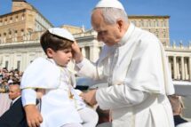 Papa: nós procuramos soluções imediatas, mas Deus trabalha no tempo lento da confiança