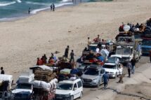 Gaza: tanques israelenses se aproximam do centro urbano. 640 mil pessoas em fuga