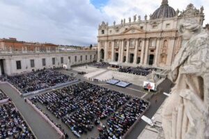 Leão XIV: Terço pela paz na Praça São Pedro, em 11 de outubro