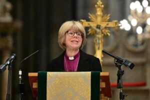 Pela primeira vez, uma mulher lidera a Igreja da Inglaterra