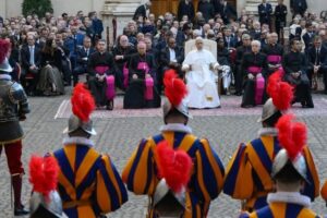 Papa à Guarda Suíça: fé, disciplina e compromisso como exemplo para os jovens