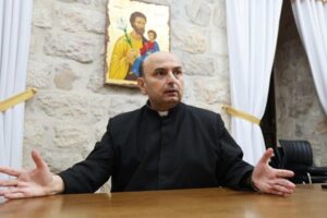 Padre Romanelli: o Papa reza pela paz em Gaza