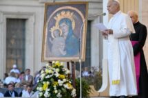 Papa evoca os valores cristãos num mundo dilacerado por violências e guerras