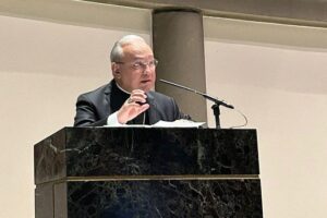 Peña Parra: a Igreja deve ser sinodal para enfrentar os desafios do terceiro milênio