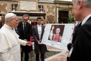 Papa: jornalismo nao é crime, a informação livre sustenta a sociedade