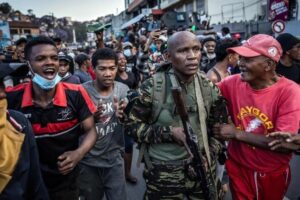 Madagascar: protestos continuam enquanto militares apoiam os jovens