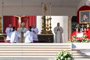 Leão XIV: os novos santos e santas mantiveram acesa a lâmpada da fé