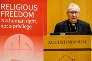 Parolin: direito à liberdade religiosa, baluarte essencial mas frágil