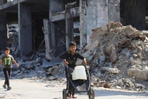 Gaza, pressão dos EUA para consolidar a trégua. Reabertos dois pontos de passagem