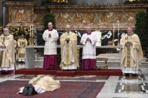 Papa ordena núncio no Iraque, “terra marcada pela dor e pelo desejo de renascimento”