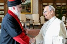 Leão XIV ao patriarca assírio: que o diálogo apresse a celebração no mesmo altar