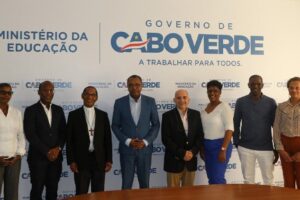 Cabo Verde -Ministro de Educação recebe delegação da EU Católica