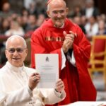 O Papa: educar é promover a dignidade, justiça e confiança num mundo em conflito