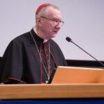 Hospital Pediátrico do Papa acolhe quem bate vindo de locais de conflito, diz Parolin
