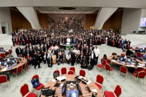 “Evangelizar com espírito sinodal: comunhão, participação e missão”