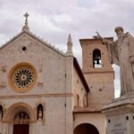 Nove anos após terremoto, Basílica de São Bento é reaberta ao público