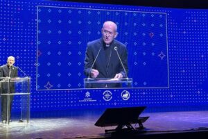 Constelações educativas, um congresso Internacional por um pacto com o futuro