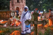 Cardeal Czerny entre migrantes e deslocados internos em Bangladesh