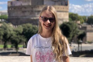 A história de Sofia na Ucrânia: adolescência e a escola sob as sirenes