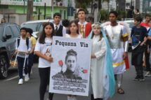 Holywins ilumina Santa Cruz do Sul em Celebração a Todos os Santos