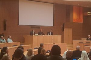 Fernández: “Mater Populi Fidelis” é um sinal de cuidado pela fé do povo de Deus