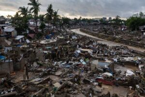 Filipinas: Salesianas de Dom Bosco socorrem vítimas do tufão Kalmaegi