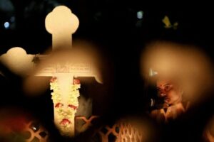 Explosão na Catedral Santa Maria em Daca