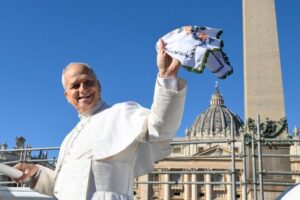 Papa se encontrará com artistas do cinema, de atores a diretores