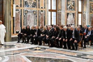 Leão XIV pede uma “educação digital ética” para proteger as crianças na era da IA