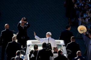 Papa exorta sobre urgência de empreendedores a serviço do bem comum