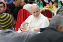 O almoço do Papa com os pobres, sem esquecer as pessoas que sofrem por causa da violência e da fome