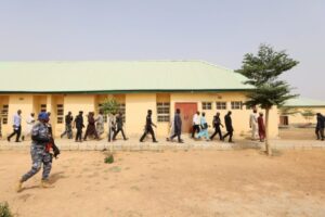 Nigéria – Ataque e rapto de muitos  alunos duma escola católica