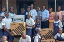 Nigéria: Bispo e religiosas pedem  orações pelos alunos raptados