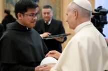 Papa aos Servos de Maria: sejam sinais de paz num mundo marcado por conflitos