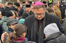 Bispos da Ucrânia próximos à população de Ternopil após bombardeio