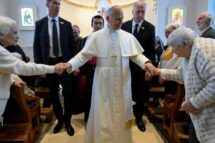 Papa: o segredo da caridade das Irmãzinhas Pobres é acolher idosos na fraternidade