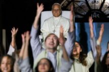 Papa Leão XIV: educar, um compromisso delicado. Acompanhar jovens com afeto