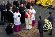 Leão XIV aos pés da Imaculada: aprender a arte da reconciliação