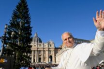 Leão XIV: no Natal, evitar compras excessivas, convidar pobres e pessoas sozinhas