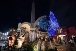 Presépio e árvore de Natal são inaugurados na Praça São Pedro