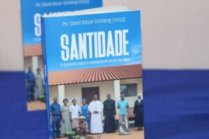Beira – Missionário comboniano lança livro sobre Santidade
